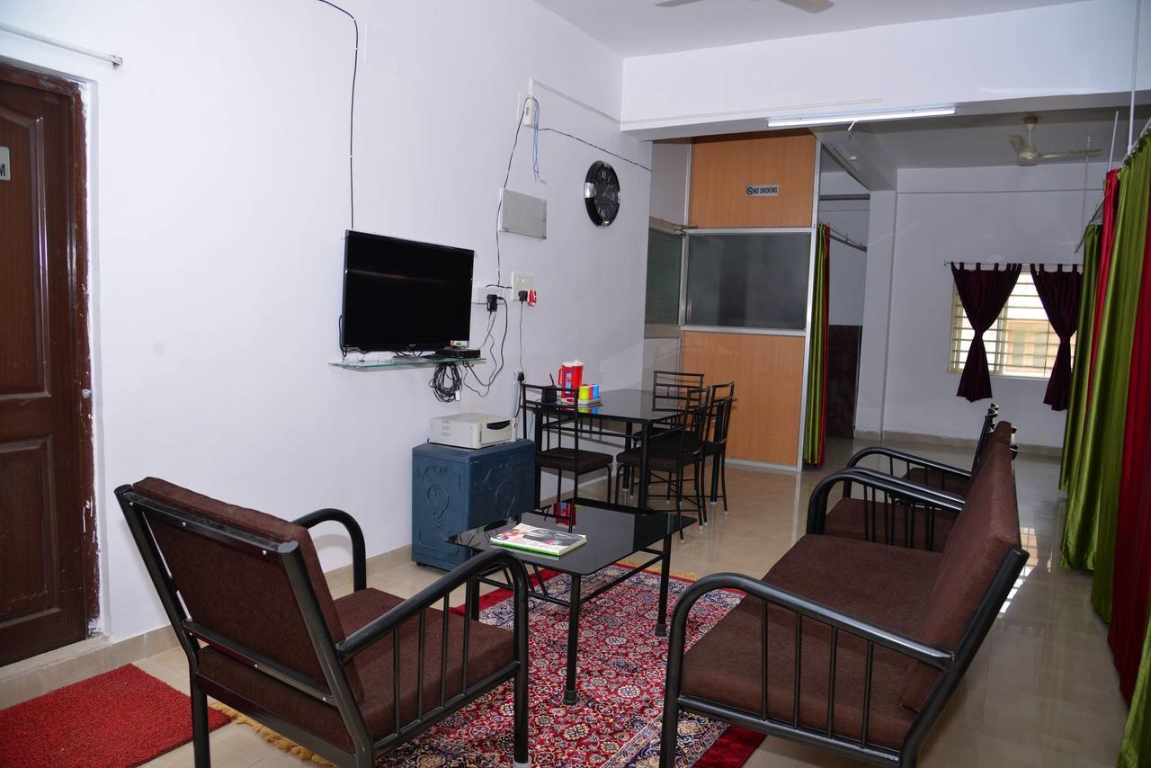 מלון בובנשוואר Tranquil Hospitality מראה חיצוני תמונה
