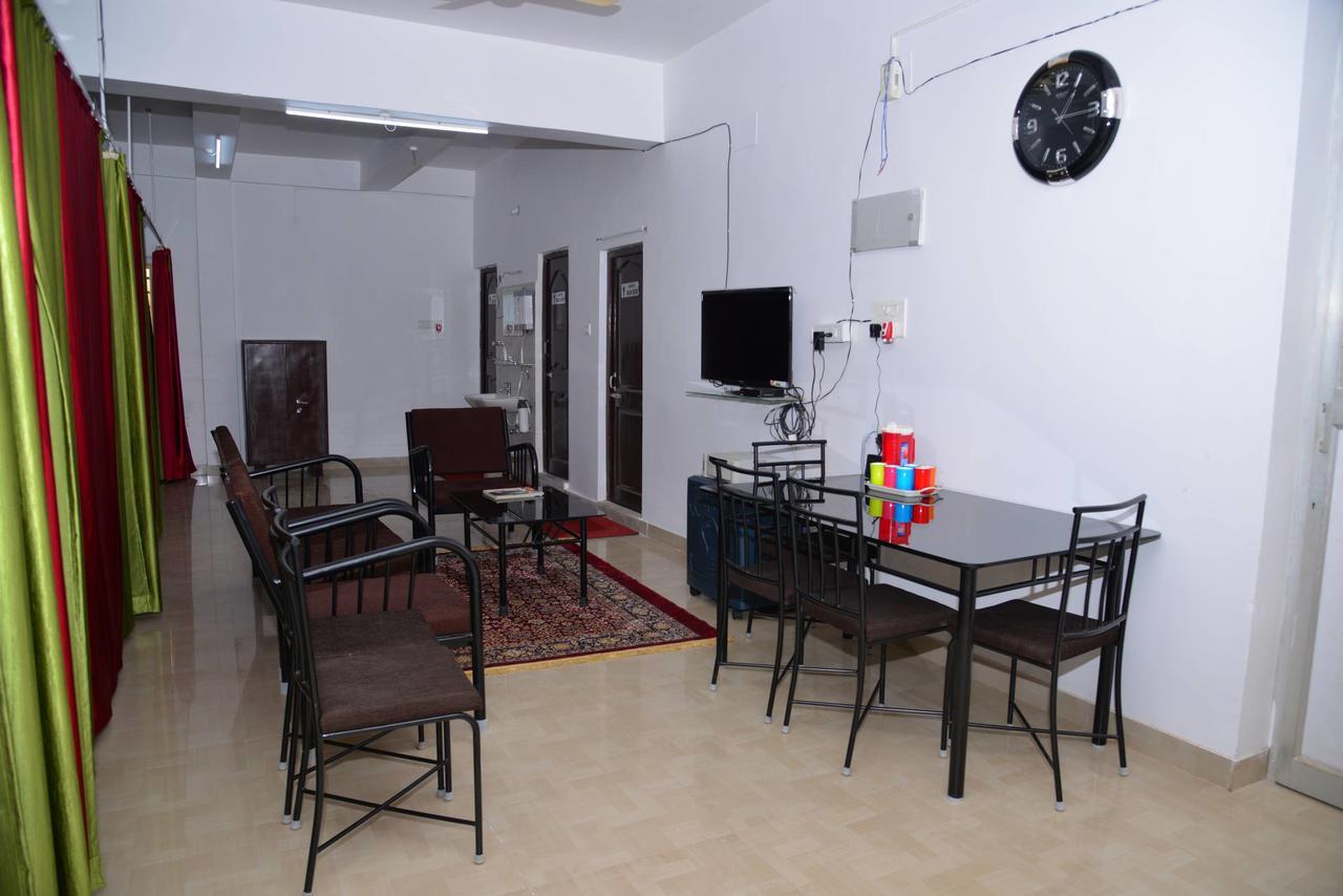 מלון בובנשוואר Tranquil Hospitality מראה חיצוני תמונה